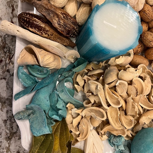 Vase and bowl filler and candle. - Picture 3 of 6